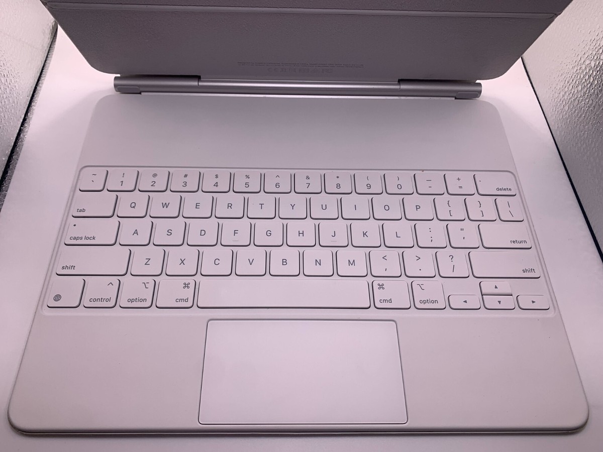 APPLE MAGIC KEYBOARD FOR IPAD PRO 12.9 INCH ( A 2480 ) WHITE- FAIR 