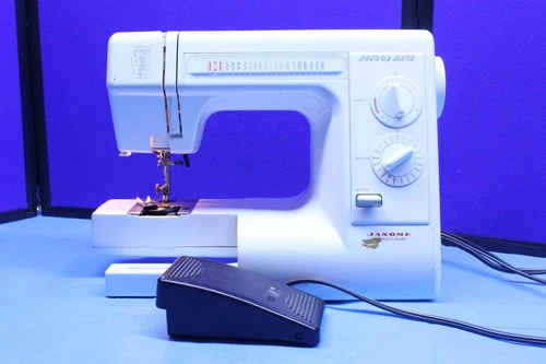 Janome Schoolmate S-3015 Sewing Machine, foot pedal #3