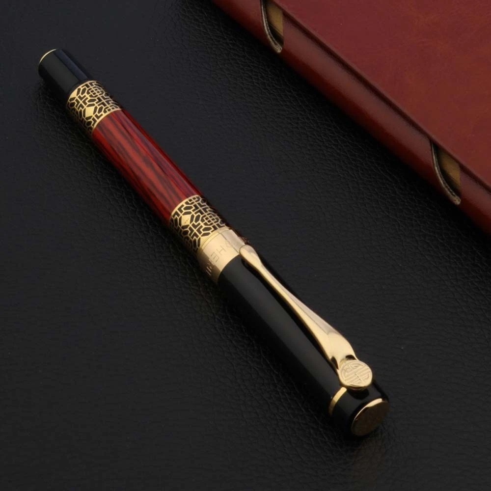 Luxury Fountain Pen in Black and Gold and 10 Ink Cartridges Set - 0.7mm Nib UK