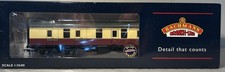 BACHMANN (39-177) BR Mk1 Full Brake BG - Crimson & Cream