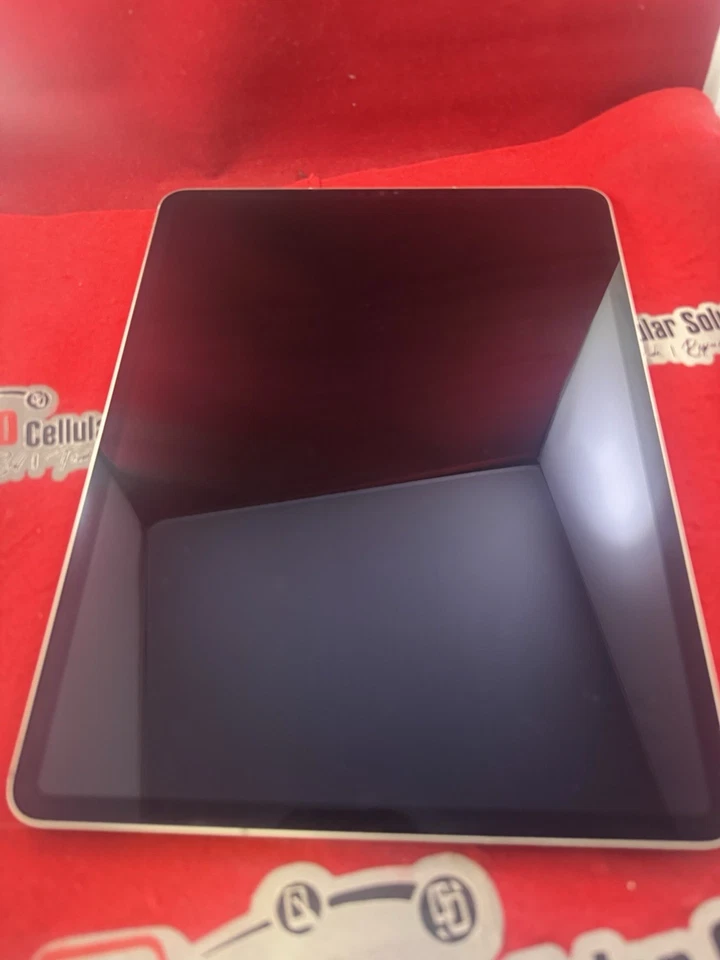ipad pro 12.9 6th gen for parts - Image 4 of 4