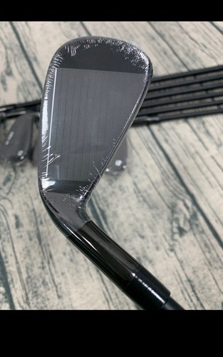 2019 TaylorMade P790 Black Iron Set 4-PW Stiff Flex DG S300 105g White MCC Grips - Picture 4 of 5