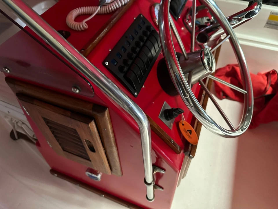 17’ BOSTON WHALER 17’ MONTAUK - Image 4 of 4