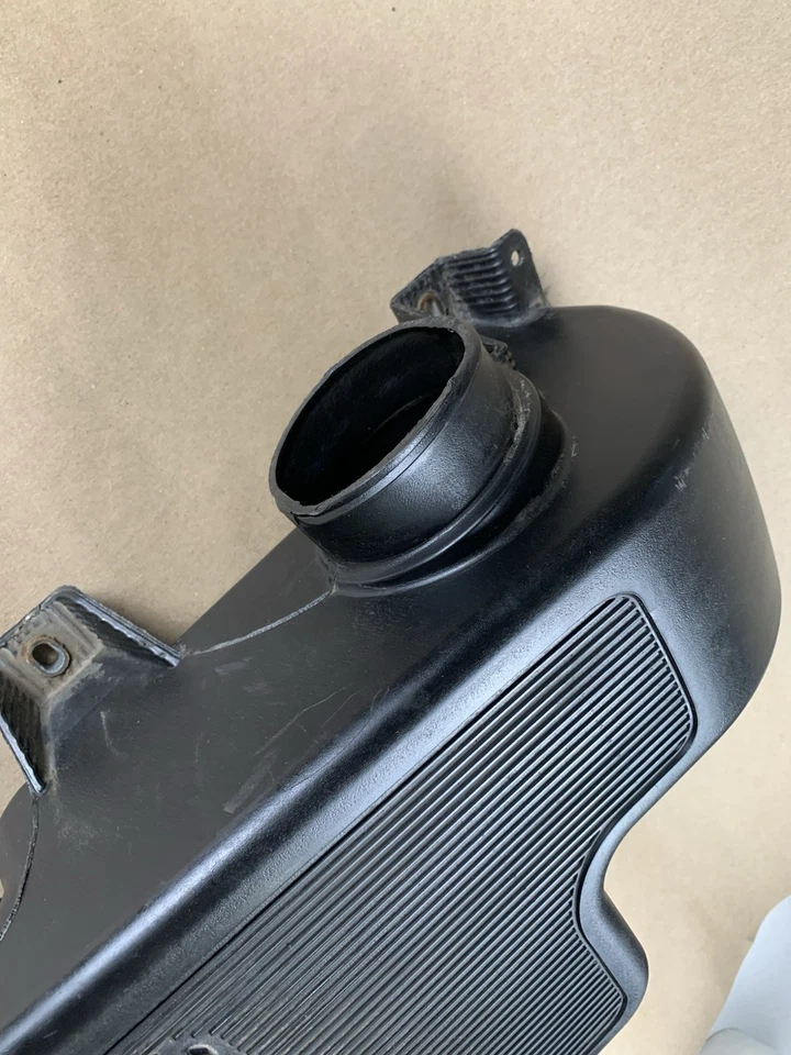 02-09 GMC ENVIY CHEVY TRAILBLAZER 4.2L 4200 FILTRO DE AIRE ADMISIÓN RESONADOR OEM Foto 3 de 4