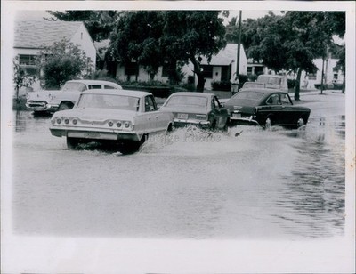 1974 June Rain Flooded Street 3 Cars Driving Dangerous Stall Vintage Photo 6x8