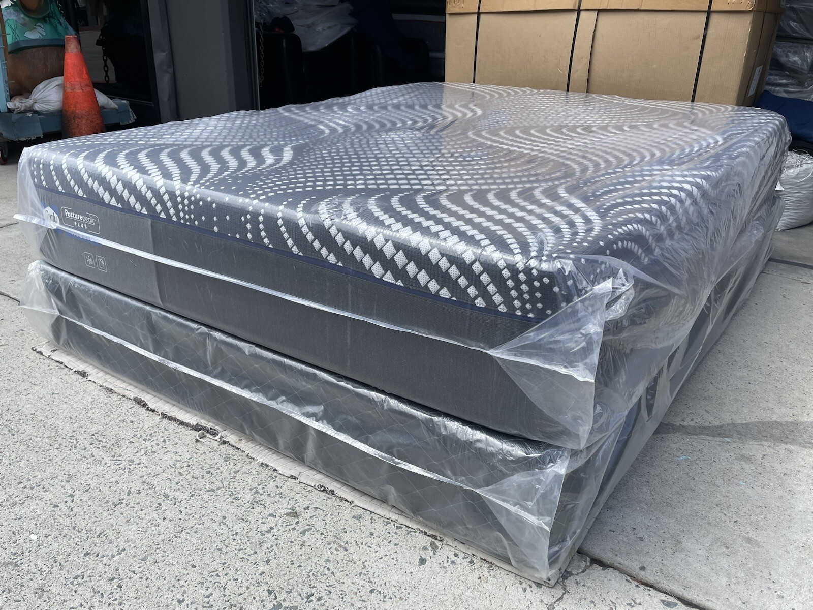 Brand New 12”+ 14" Sealy Posturepedic Plus Hybrid Plush + Firm Queen