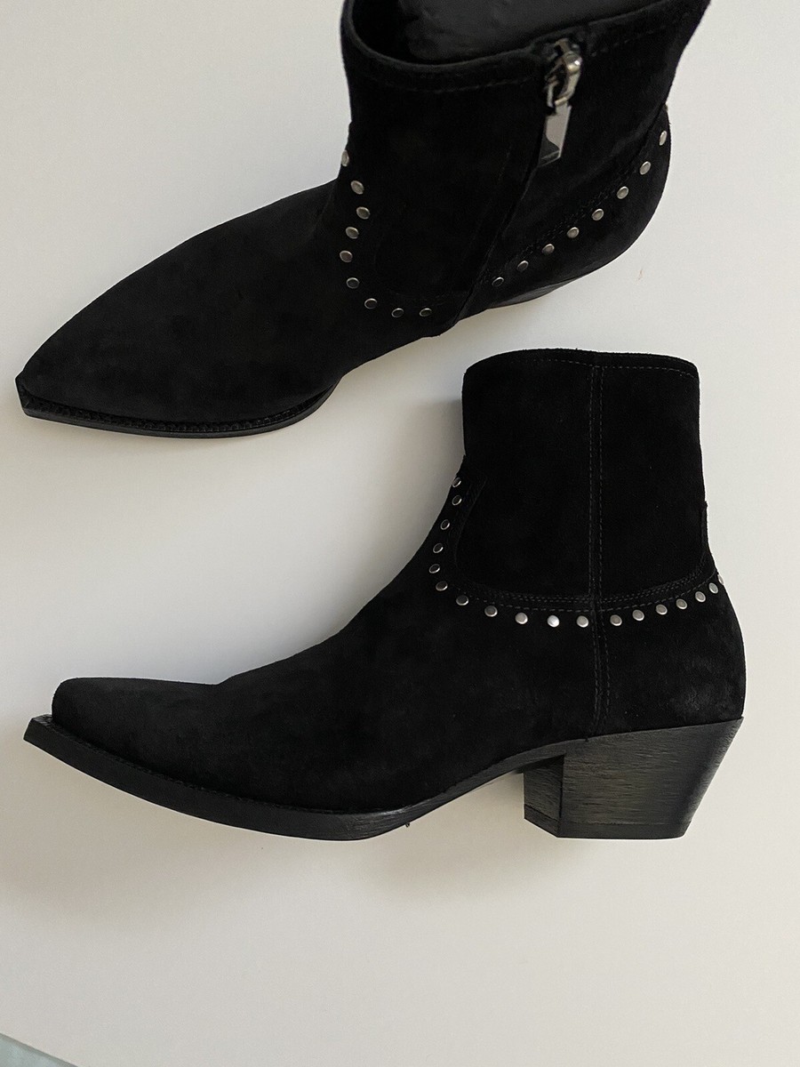 SAINT LAURENT LUKASブラックウエスタンブーツ 43 Saint Laurent Lukas Studded Boots in Black Suede 43.5 US