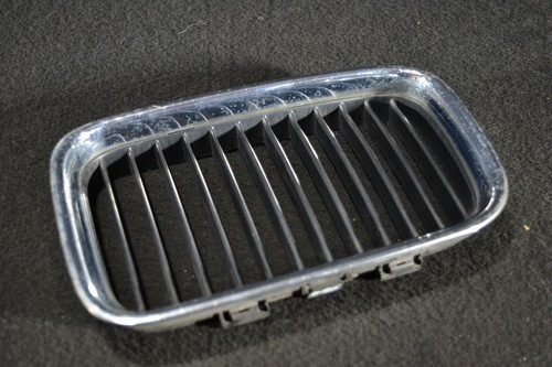 BMW E36 Kühlergrill Frontgrill Grill Niere links 8122237 (#14)