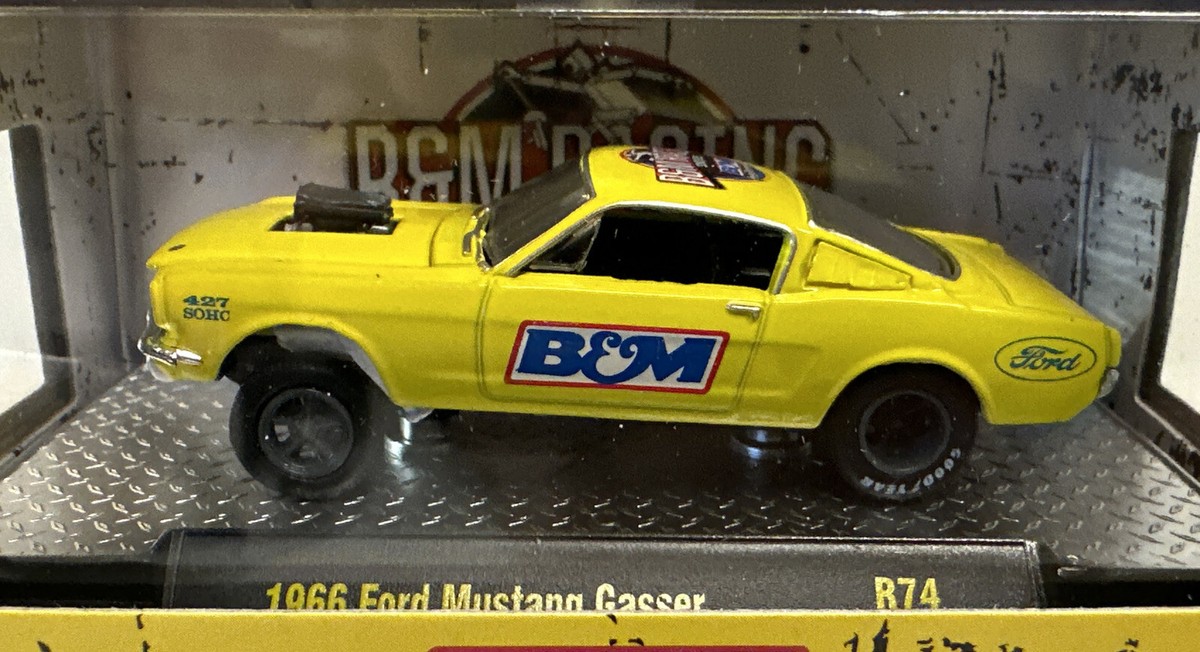 ●M2 Machines 1966 Ford Mustang チェイス M2 Machines 1966 Ford Mustang Fastback 2+2 CHASE HURST POWER