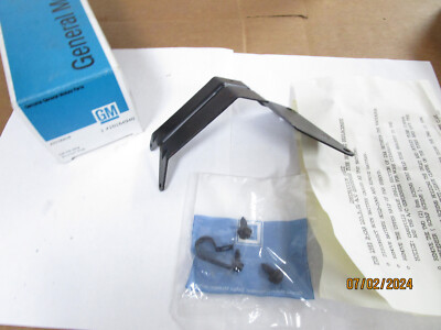GENUINE GM 10164940 A/C Compressor Bracket