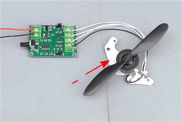 Controllore per scheda driver brushless DC da 7V a 12V