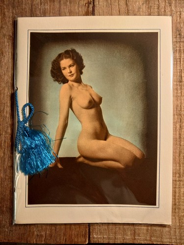 rare 1942 titanium pigment corp. bathing beauty sales calendar near flawless