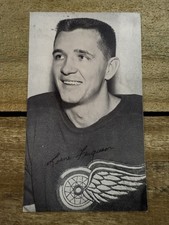 VTG 1950's J.D. McCarthy Detroit Red Wings Lorne Ferguson Hockey Postcard