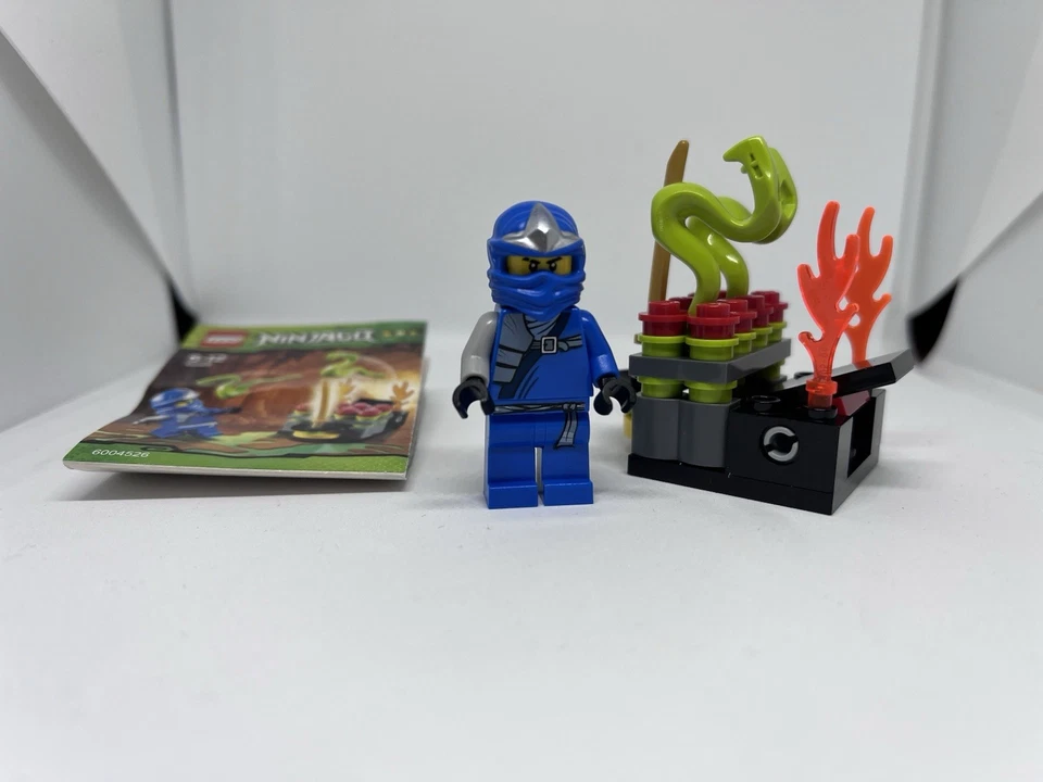 LEGO NINJAGO: Jumping Snakes (30085) with Instructions (No Minifigure), photo 1 of 5
