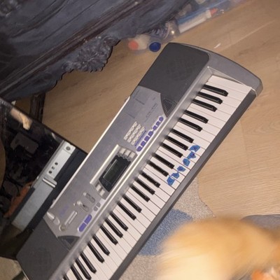 Casio CTK-496 61-Key Electronic Keyboard Built-in Speaker MIDI Battery Powered