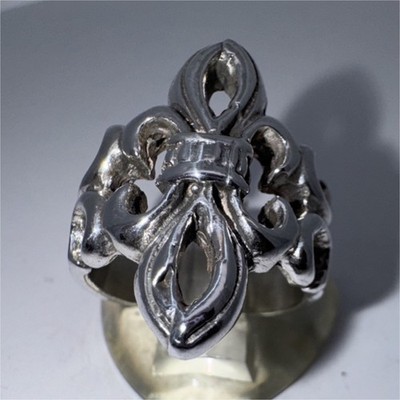 Sterling Silver  Fleur-de-lis style ring size 9 oxidize finish weight 17  grams