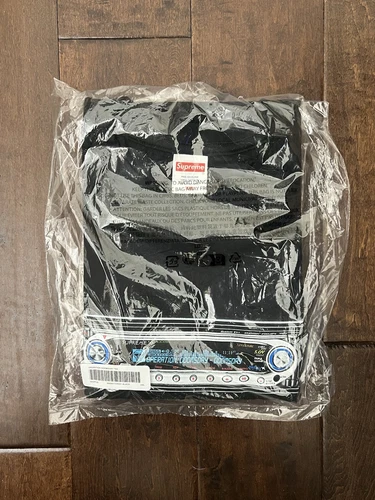 Tee shirt noir Supreme SS25 MF Doom Receiver logo taille XXL neuf EN MAIN