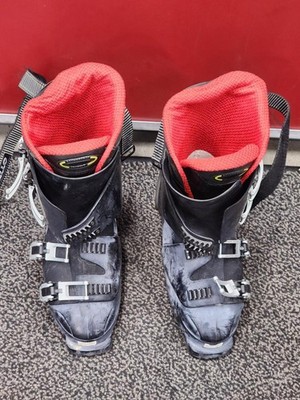 SNOWBOARDING BOOTS (P19016738)