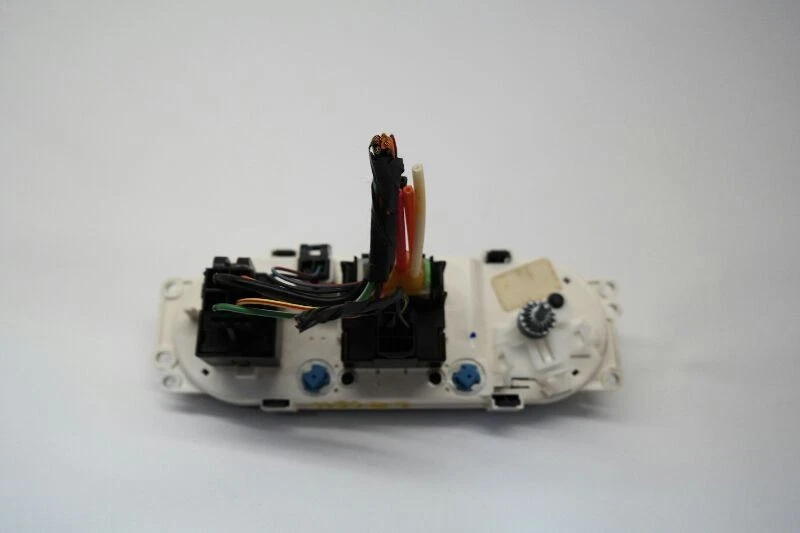 2002-2007 FORD ESCAPE HEATER A/C CLIMATE CONTROL Front 2.3L VIN Z (8th digit) - Image 4 of 4