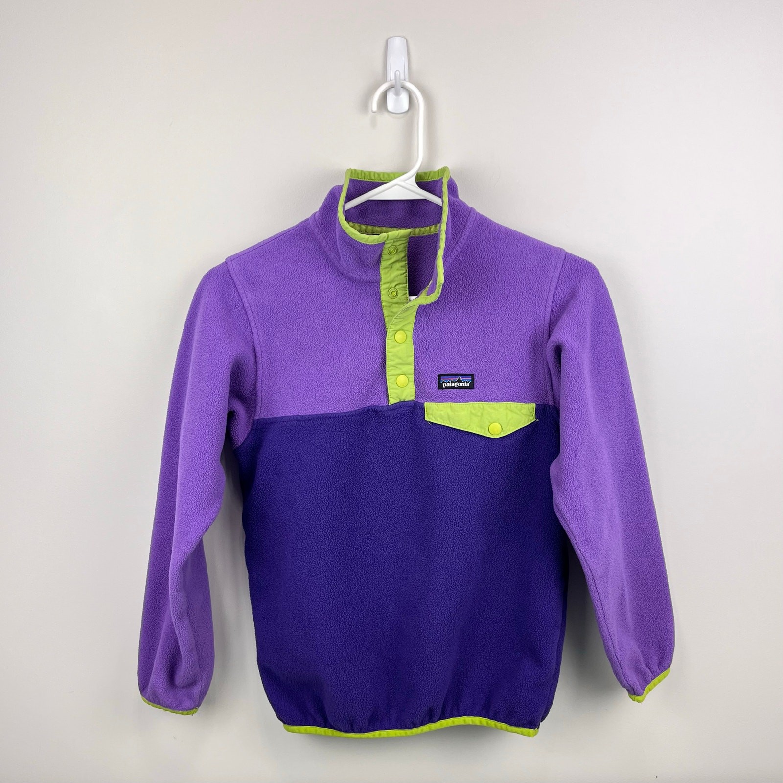 Patagonia Girls Synchilla Snap-T Fleece Pullover Purple M 10