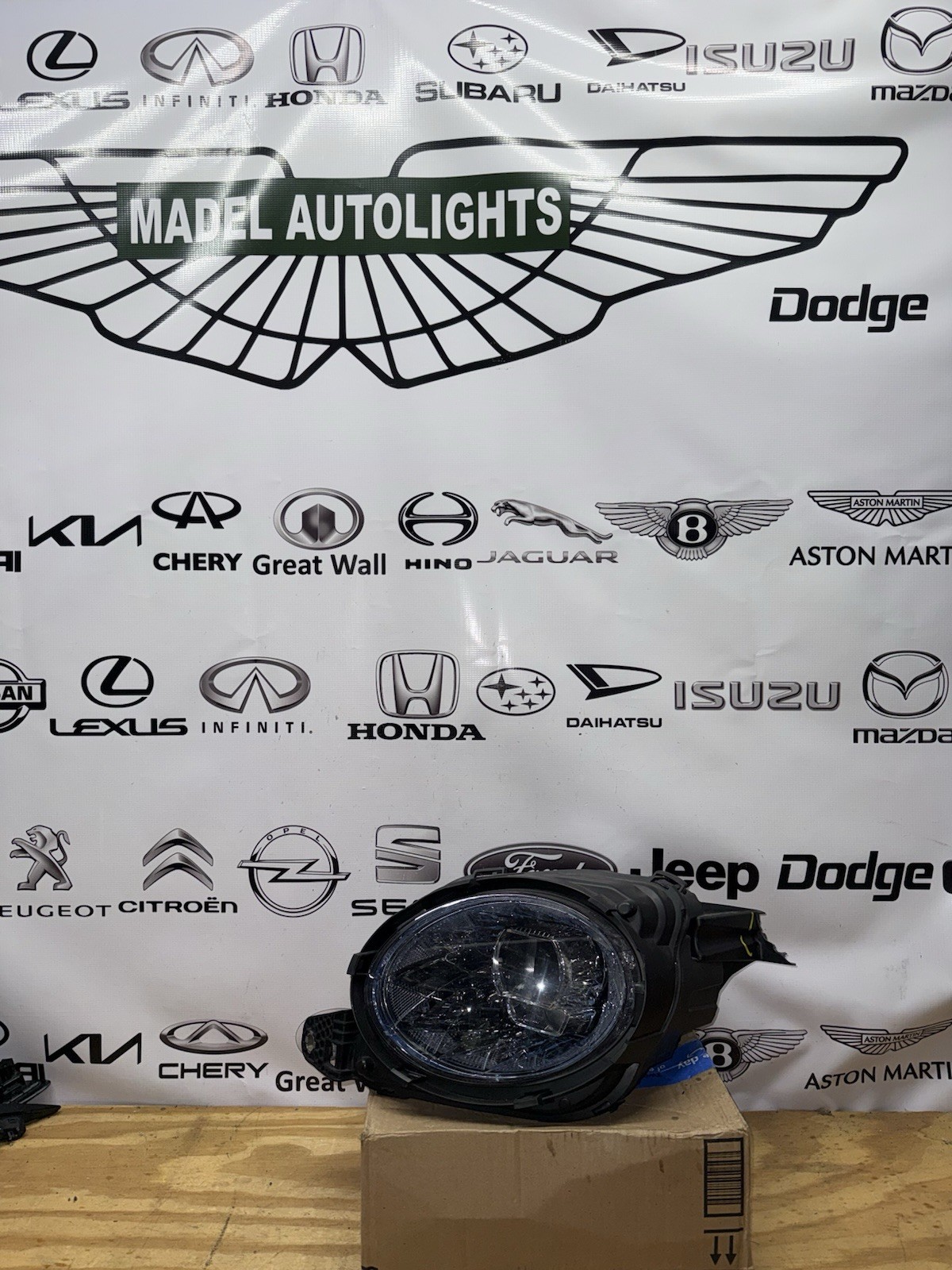 2021-2025 Bentley Flying Spur Bentayga HEADLIGHT OEM- LEFT DRIVER SIDE 