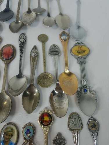 Lot of souvenir spoons LOOK! over 50 some silver plated must see - Picture 11 of 12