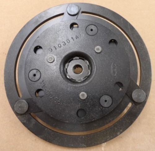 NOS 1989 1990 Ford Thunderbird 16 Spline A/C clutch disc and hub-3.8L E9SZ-2884A - Picture 2 of 3