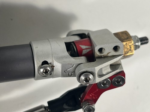 Used Axial Wraith Bomber Front & Rear Ar60 Built Vanquish Crawler Axles - Picture 18 of 24