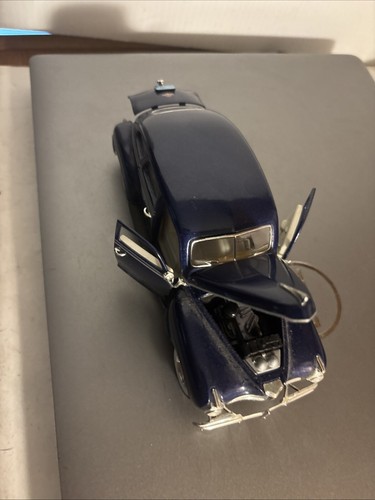 Signature Models 1941 PLYMOUTH 1:32 Scale Diecast Car Navy Blue 6 Inches - Picture 2 of 13