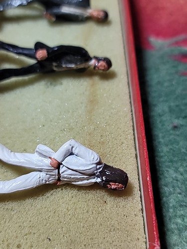 Juego de figuras vintage de peltre BEATLES ABBEY ROAD CROSSWALK con exhibición y caja original - Imagen 21 de 23