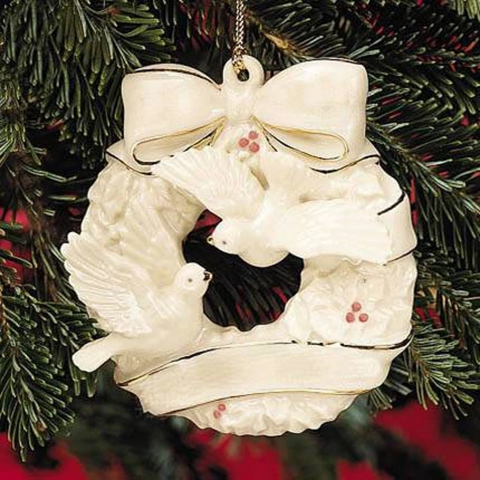 NEW Lenox Sculpted Ornament w/ Doves & Wreath -Beautiful Fine China w/ 24-K Gold