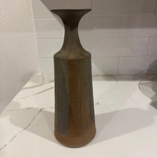 Vintage JARU Pottery Ceramic Ribbed Drip Vase MCM - 13” - Matte Earth Tone