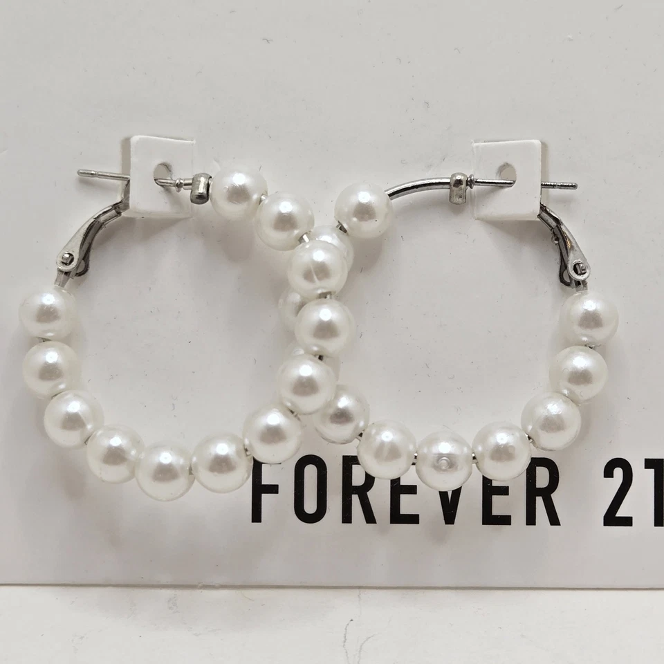 Forever 21 серьги набор из 3 смешанные серьги-кольца, 2-жемчуг, 1-стразы, новый - Изображение 3 из 4