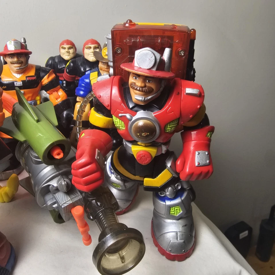 Gran lote de 18 figuras de acción Fisher Price Rescue Heroes Foto 4 de 4