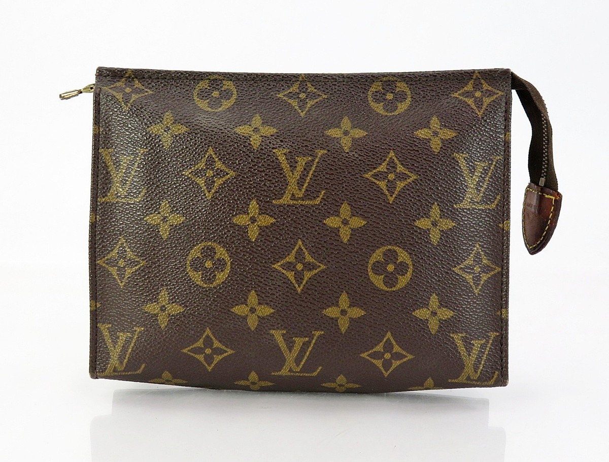 LOUIS VUITTON⭐︎ポーチ Authentic LOUIS VUITTON Poche Toilette 19 Monogram Cosmetics Pouch