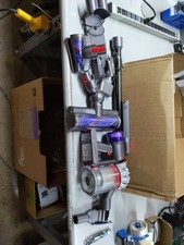 Dyson V8 Cordless Vacuum Silver   For Parts