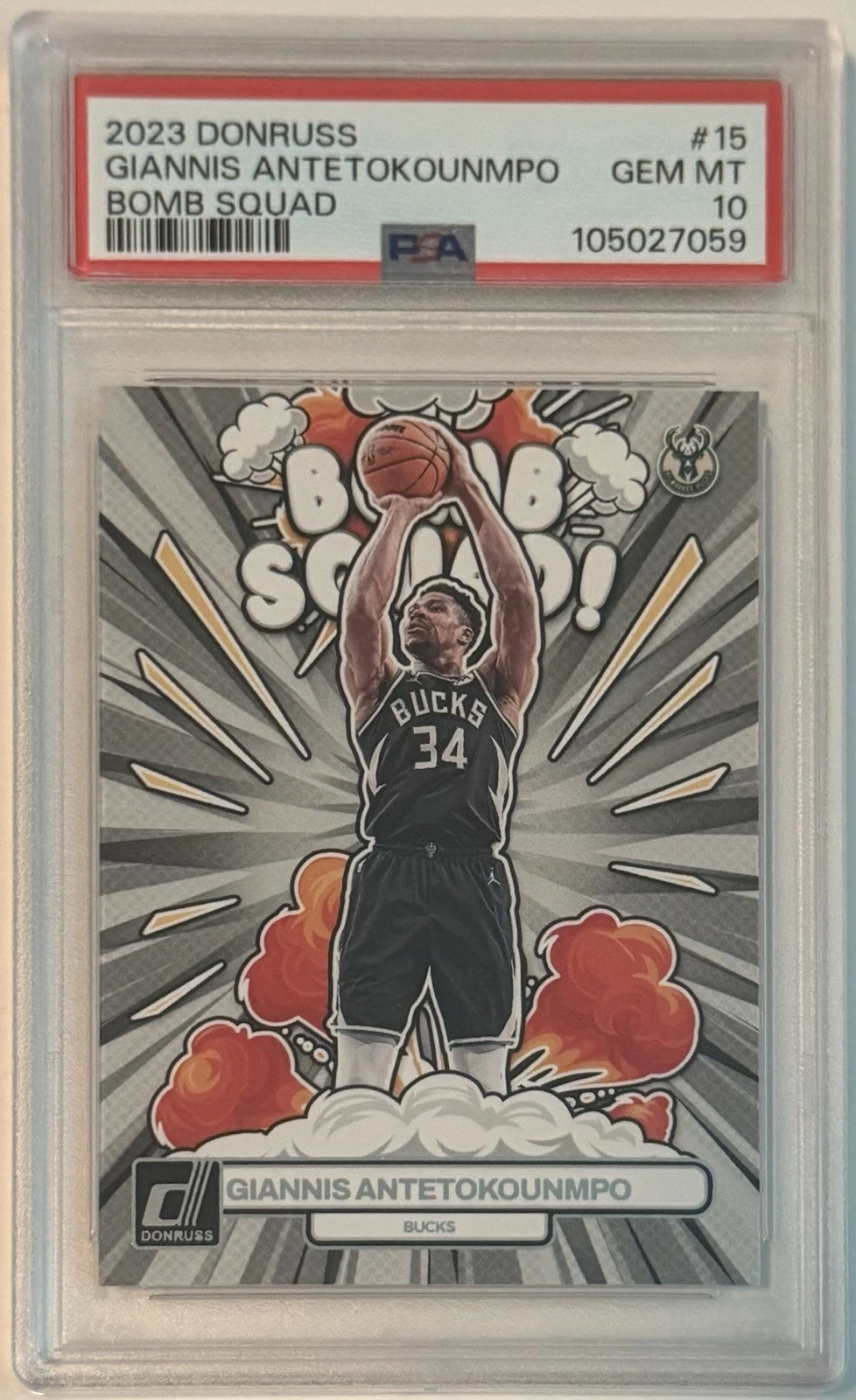 Giannis Antetokounmpo trading card