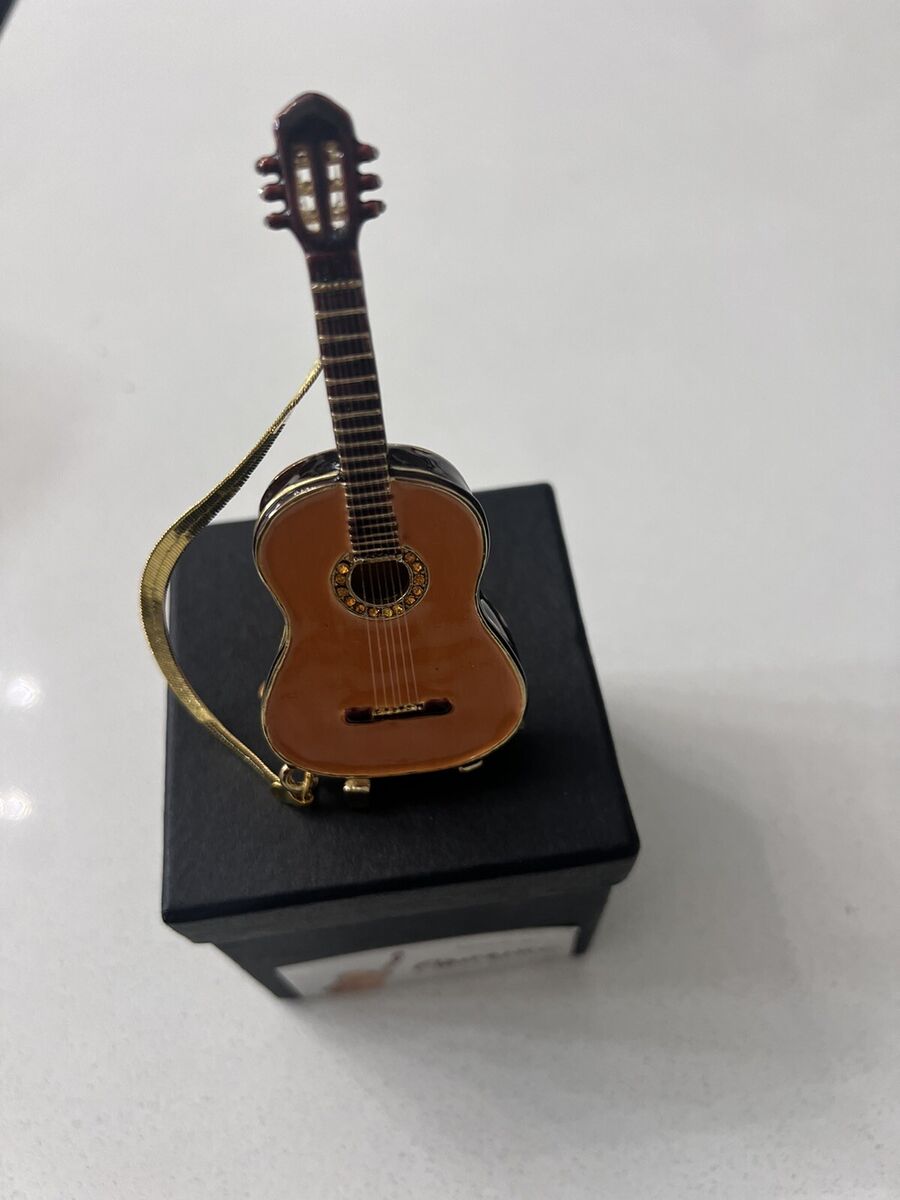 篠田義一　金彩盃　6客桐箱入 Object de Art Trinket Box #62 Flemco Guitar With Gold Chain