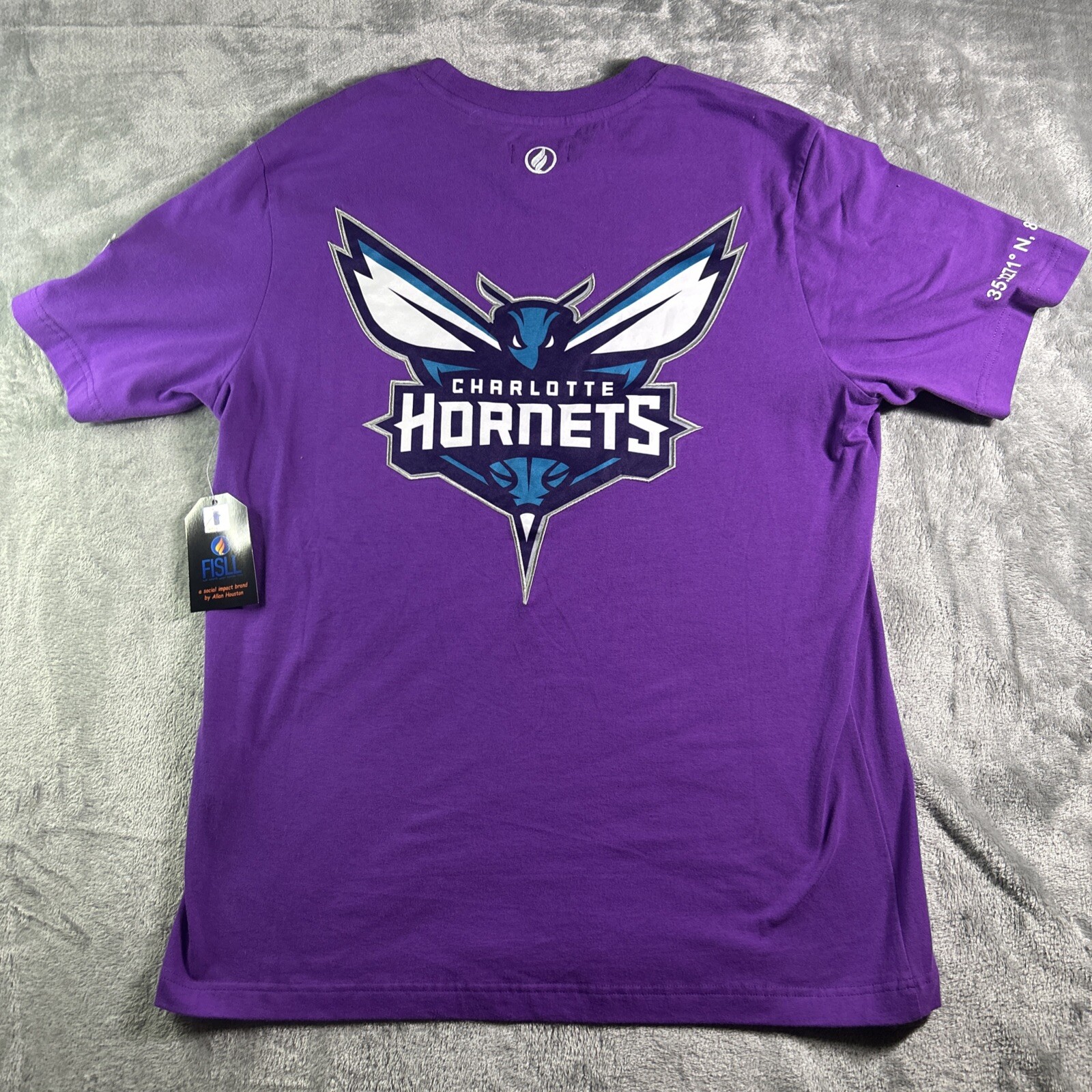 FISLL NBA- Men's Charlotte Hornets Team- Size Med Men’s - Stitch Embroidery-NWT