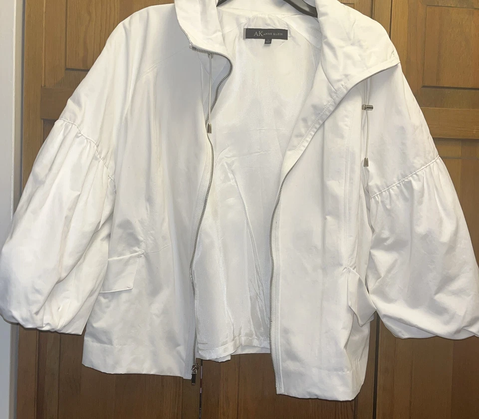 Chaqueta cortavientos blanca manga globo Anne Klein talla grande L Foto 2 de 4