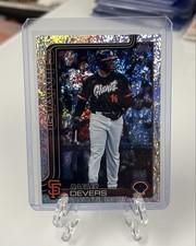 2025 Topps Update Series - Rafael Devers #US300 Holofoil Giants MLB Baseball 💥