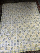 beautiful hand stitched quilt 8  6  X 6  8  Perfect Condition