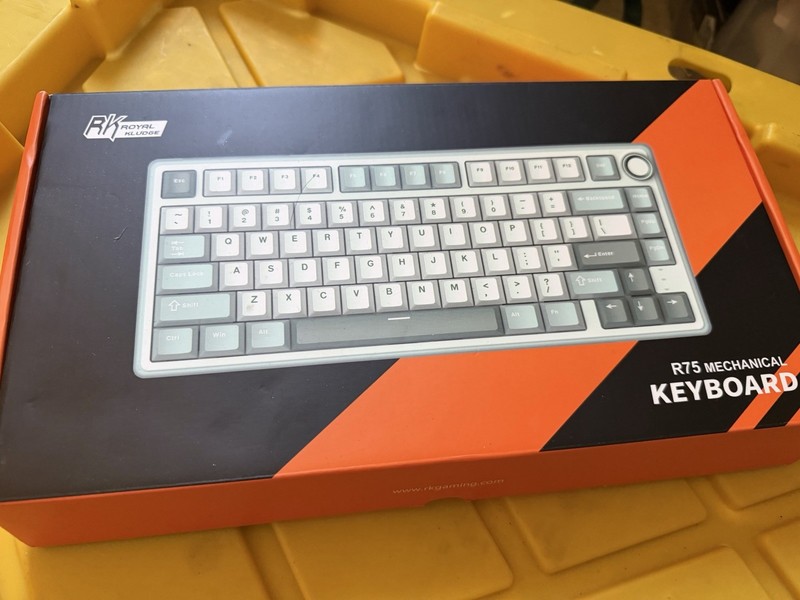 Royal Kludge R75 Mechanical Keyboard 80% Gasket Mount RGB Green Silver Switches