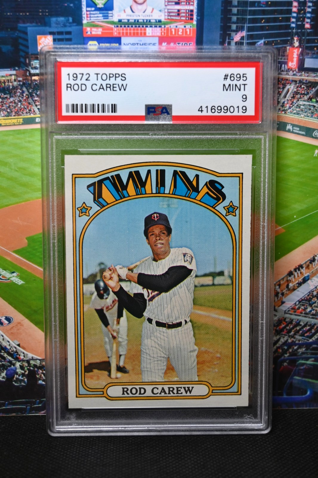 1972 Topps #695 Rod Carew PSA 9 Mint