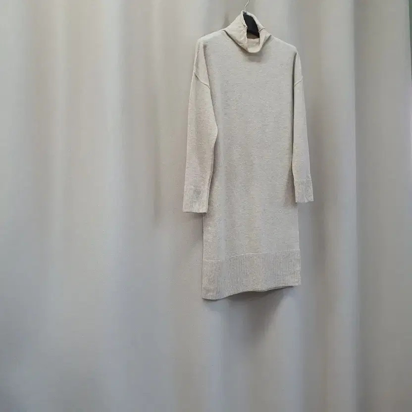 Massimo Dutti Beige Knit Long Dress, Women's Fashion thumbnail 3