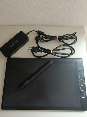 Wacom MobileStudio Pro 13 Core i7 DTH-W1320 8GB 128GB Betrieb bestätigt JP