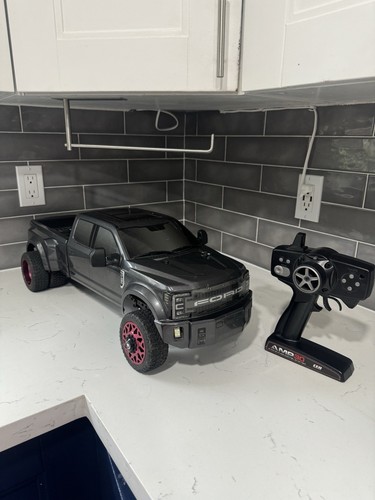 Cen Ford F450 RTR Dually Truck