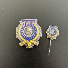 Polish badge "1WDP Lenino-Berlin 9V 1943-1945" + miniature