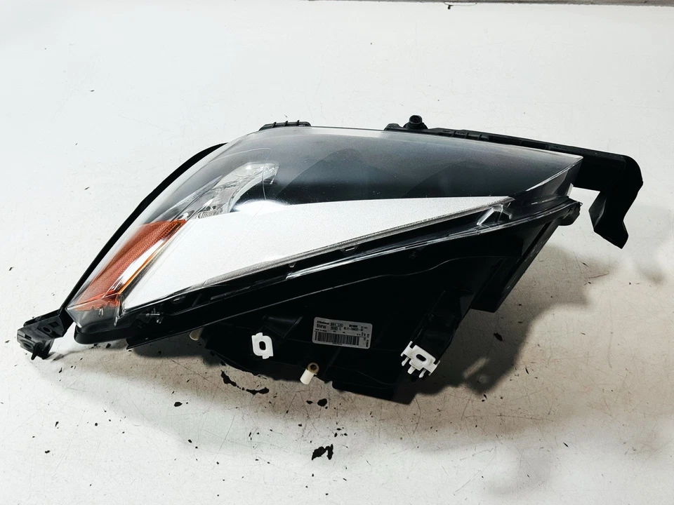 2013-2015 BMW X1 (E84) LEFT FRONT DRIVER HALOGEN HEADLIGHT LIGHT LAMP - Image 4 of 4