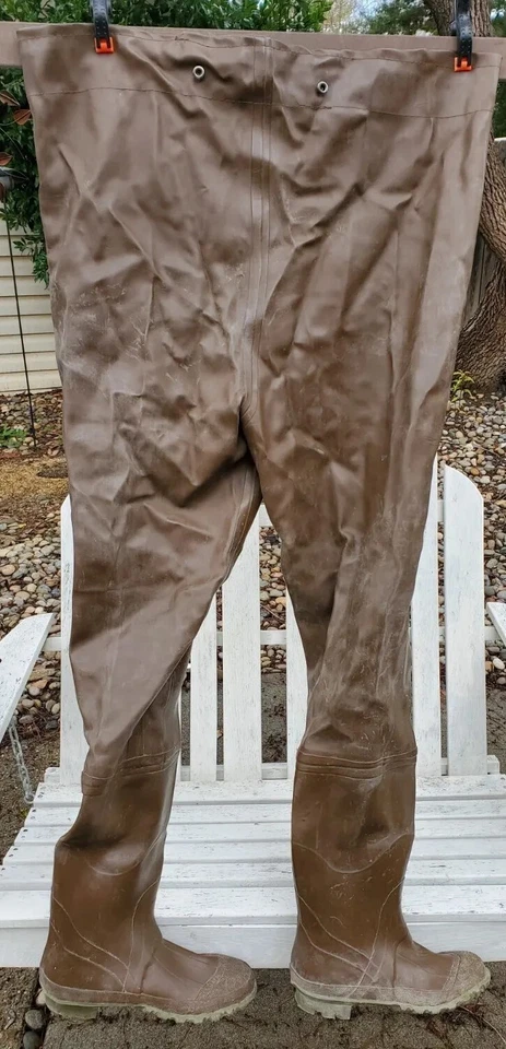 Cofre de goma vintage del Territorio del Noroeste vadeadores caña de acero marrón talla 12 en caja Foto 3 de 4